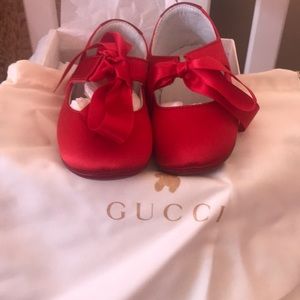 Gucci infant shoes in Red